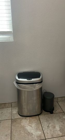 2 trash cans