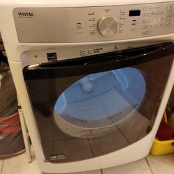 Maytag dryer - Excellent Condition!