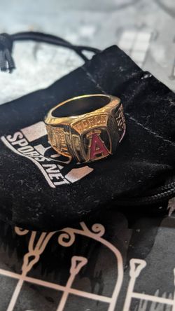 2002 Angels championship ring