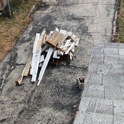 Free Wood With Nails/staples In It