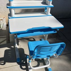 Kids Desk With Chair