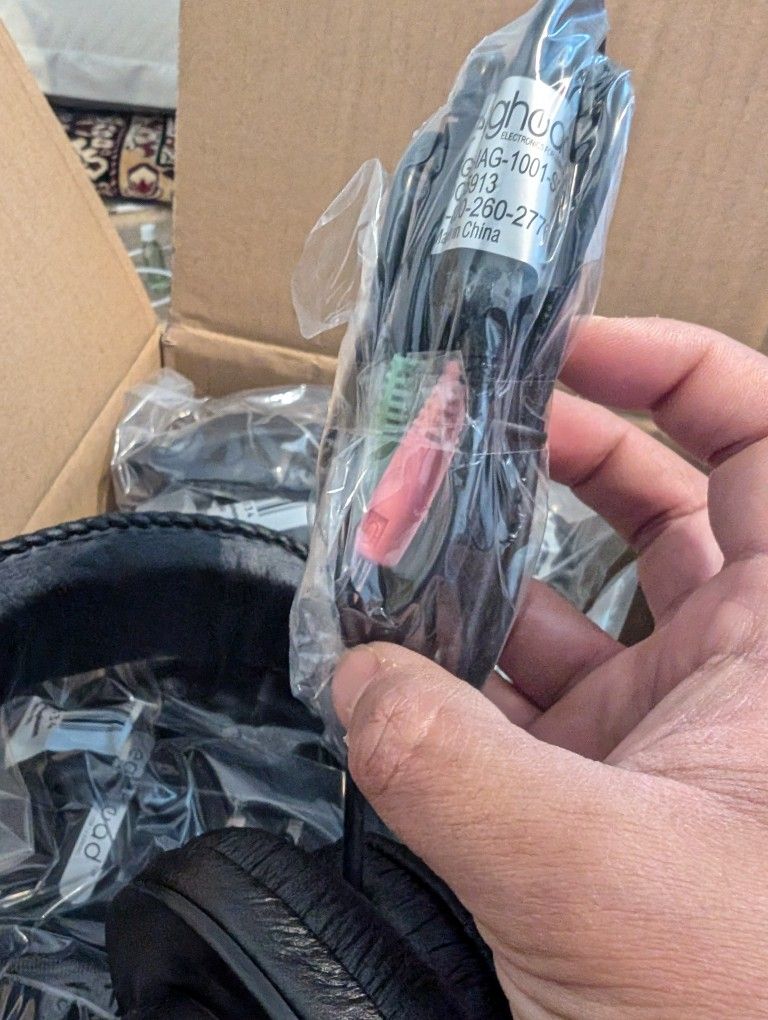 Egg Head Headphones (9 For $20)