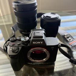 Sony A7iv + 2 lens