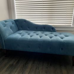 LIKE NEW Velvet Chaise Lounge