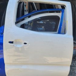 2016 2017 2018 2019 2020 2021 2022 TOYOTA TACOMA RIGHT REAR PASSENGER DOOR