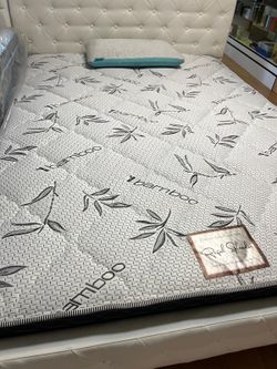 Mattress Queen Bamboo New ✨