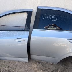 2017 Chevy Sonic Lado Chofer Par