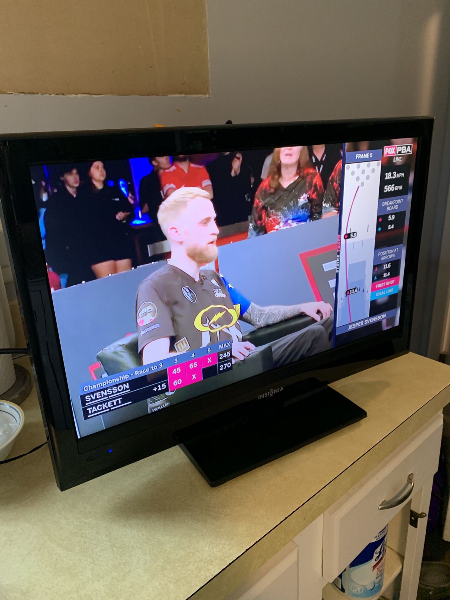 Insignia 24” Tv
