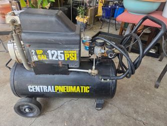 Pneumatic compressor