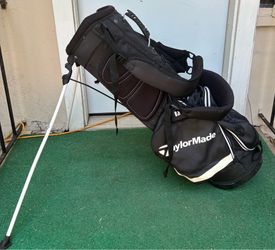 Taylormade “Bishop Lynch” Golf Stand Bag