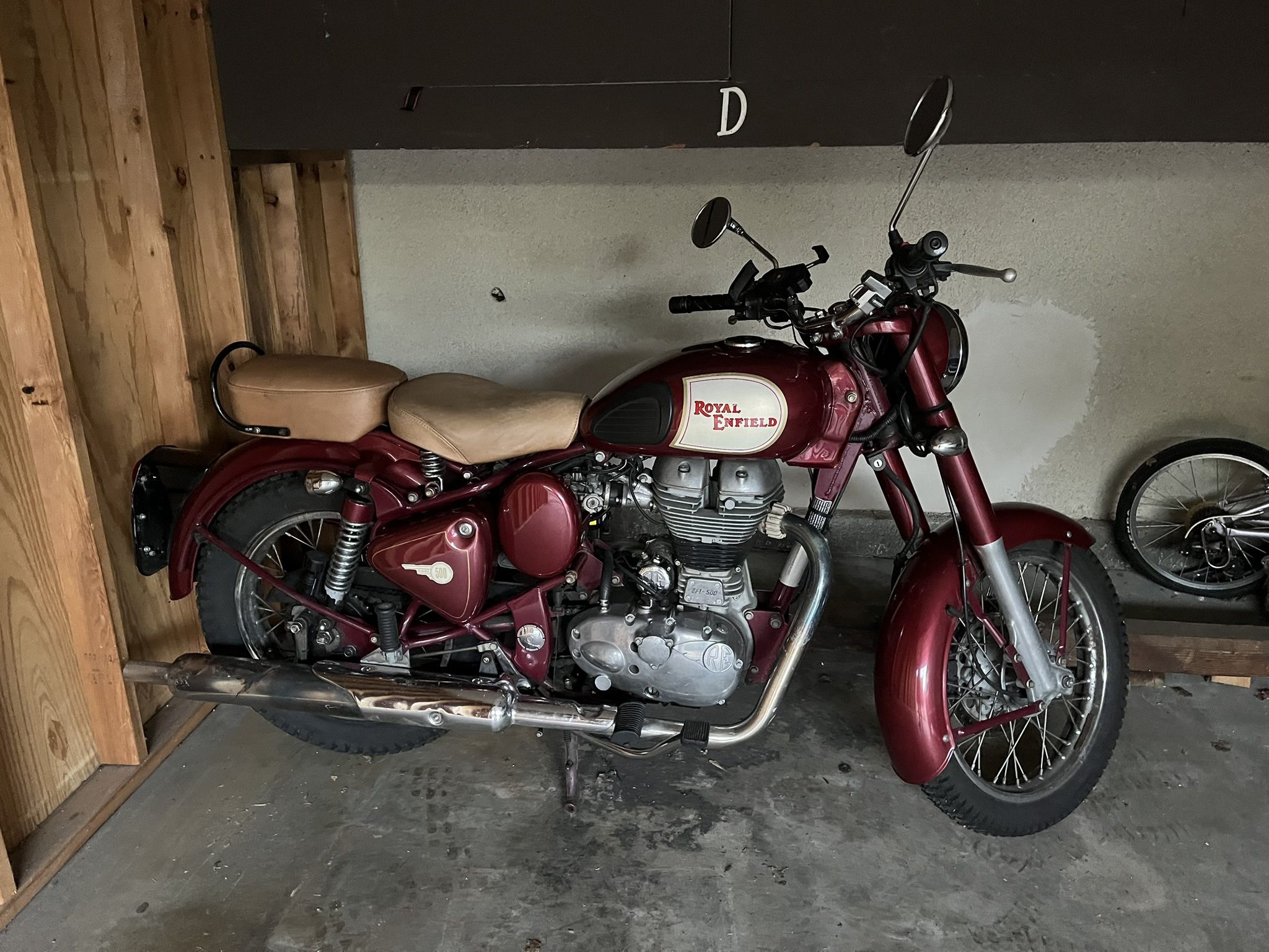 Royal Enfield Classic 500