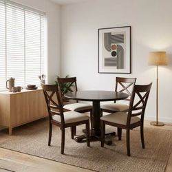 Dining Table with 4 chairs