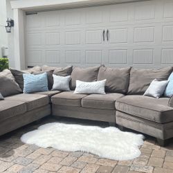 Grey Sectional Couch 