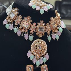 Beautiful Golden Mix Color Set