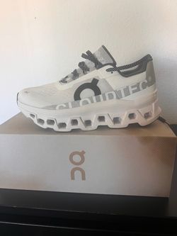 On cloud Sneakers