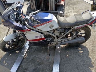 Honda VFR interceptor twin 1000cc