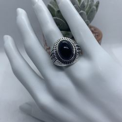 Vintage Onyx Silver Ring ~ Size 9
