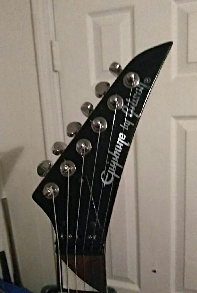 Epiphone by Gibson 80's model s-600 super strat