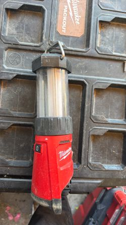12v Milwaukee light