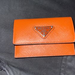 prada wallet 