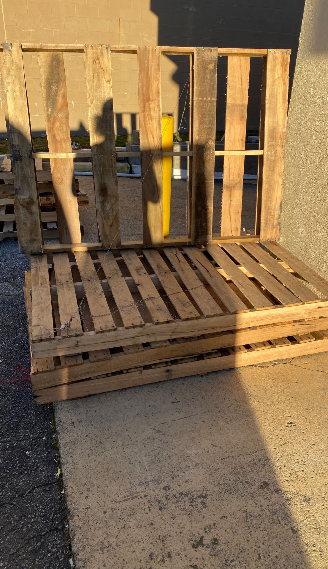 Free pallets