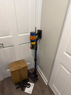 8 in 1 Cordless Vacuum Cleaner with powerful suction