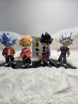 Dragon Ball Z Goku Figure Set