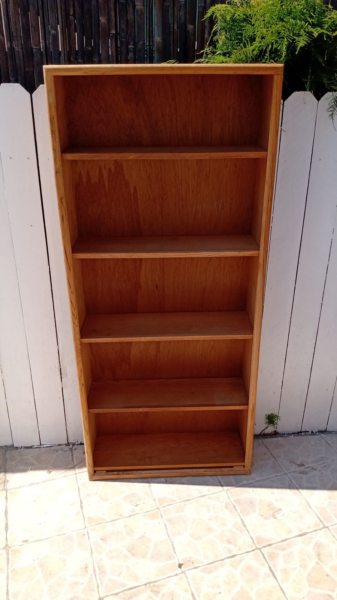 Mueble para libros etc.