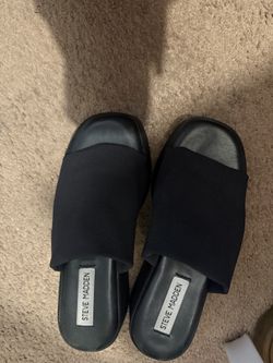 Steve Madden Y2K Slinky Shoes