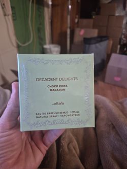 Lattafa Decadent Delights Choco Pista Macaron EDP