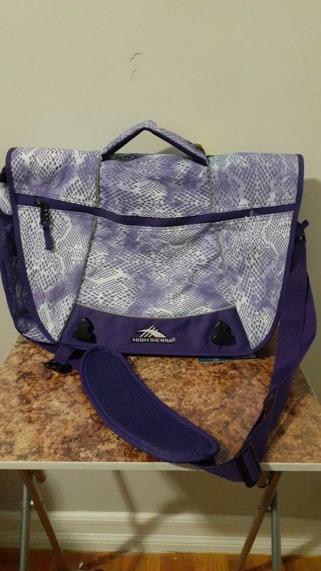High Sierra Women's Purple Messenger Bag Adjustable Strap NWOT!