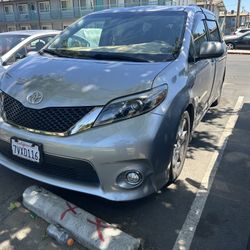 2017 Toyota Sienna