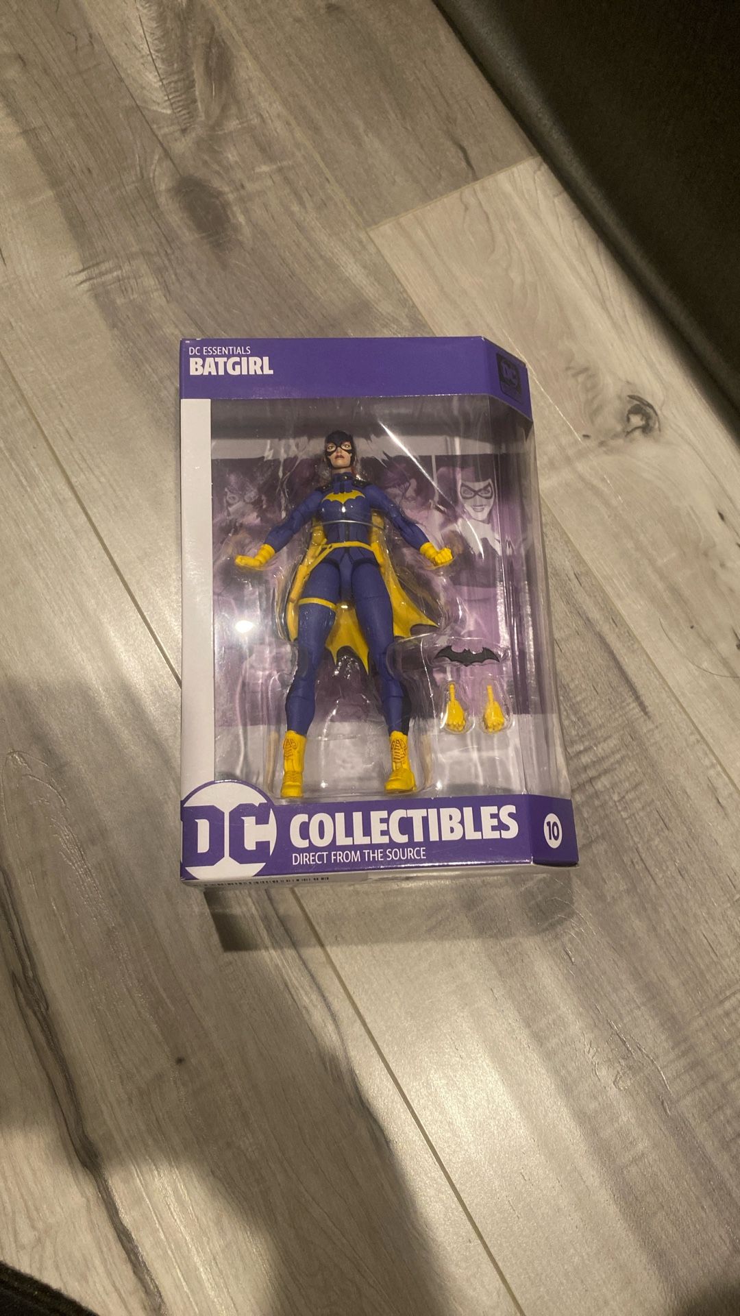Dc Collectibles Dc Essentials Batgirl # 10 Figure