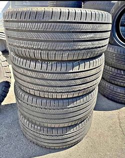 🔆 235 45 R 18 vendo llantas usadas marca Michelin