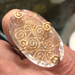 Gorgeous Vintage ornate 14k gold white topaz ring 