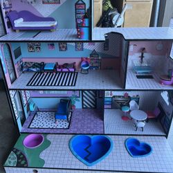 LOL doll house