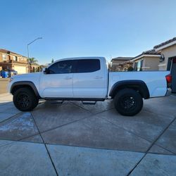 2017 Toyota Tacoma Offroad 4x4