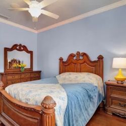 American Drew Queen Bedroom Set (Queen Frame, Dresser and Mirror, 1 end table.