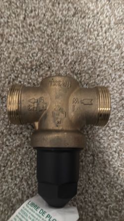 1-inch Zurn Wilkins NR3XL pressure-reducing valve.