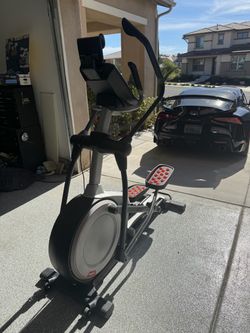 NordicTrack Elite 10.9 elliptical