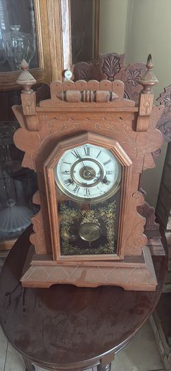 Gilbert mantle clock