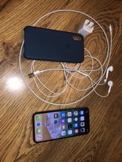 64gb iPhone X, flawless condition. Unlocked with turbo sim.