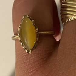 Vintage 10K Gold Cats Eye Stone Pinky Ring 