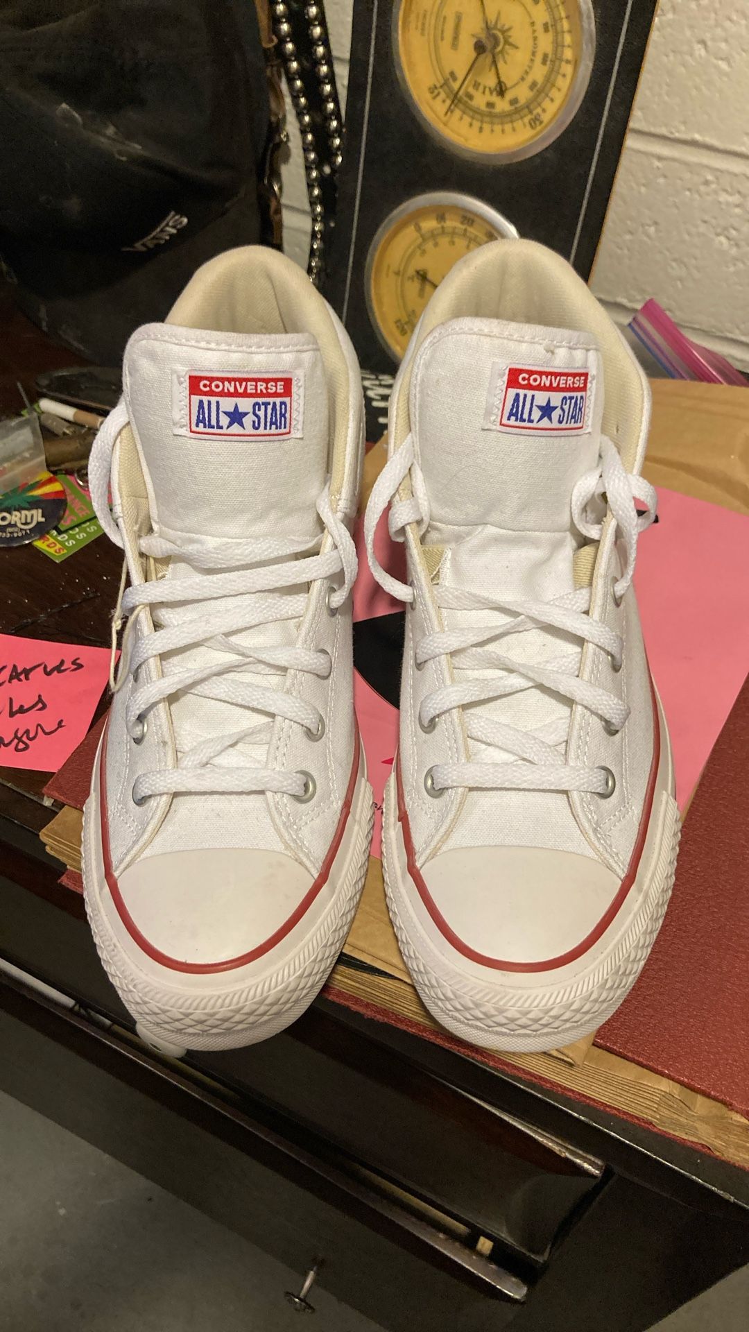 Converse All Stars Size 12 Women’s 10 Men