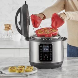 Instant Pot 6 Qt Pressure Cooker 