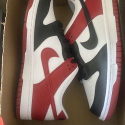 Youth Nike Dunk Low size 6.5