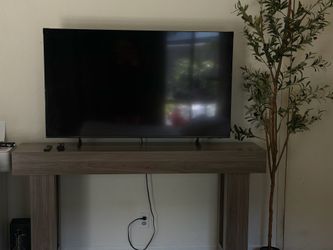 Modern entry table