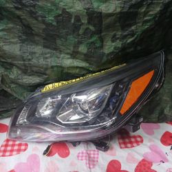 2013-16 Chevy Malibu Left Headlight 