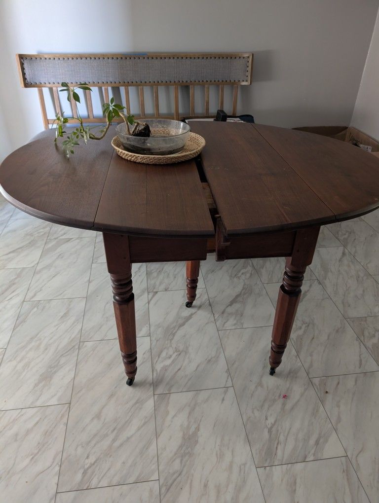 Table Mahagony Kitchen 