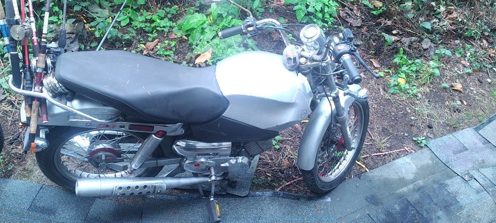 Tomos Moterbike This Thing Is Awsome
